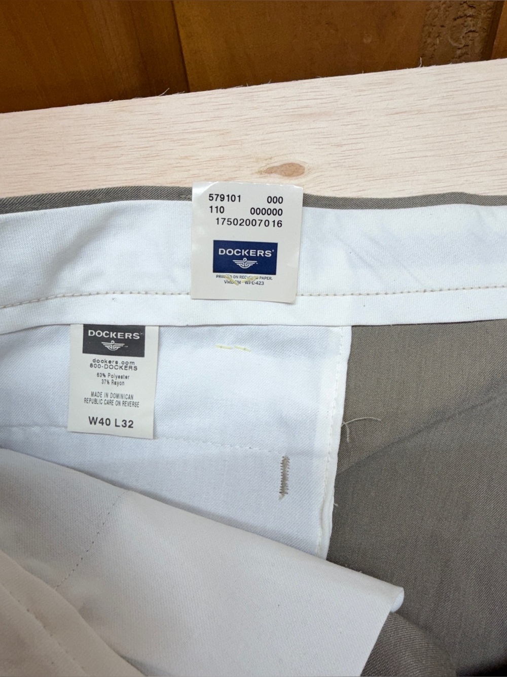 NWT Dockers Mens Dress Casual Pleated Pants Gray Size 40x32 Cuffed Hem - Picture 4 of 7